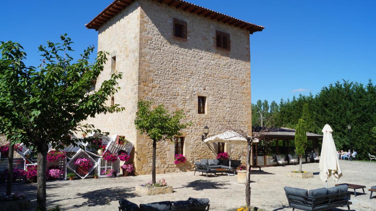 Posada Torre Palacio La Taxuela Villanueva la Lastra Exterior photo